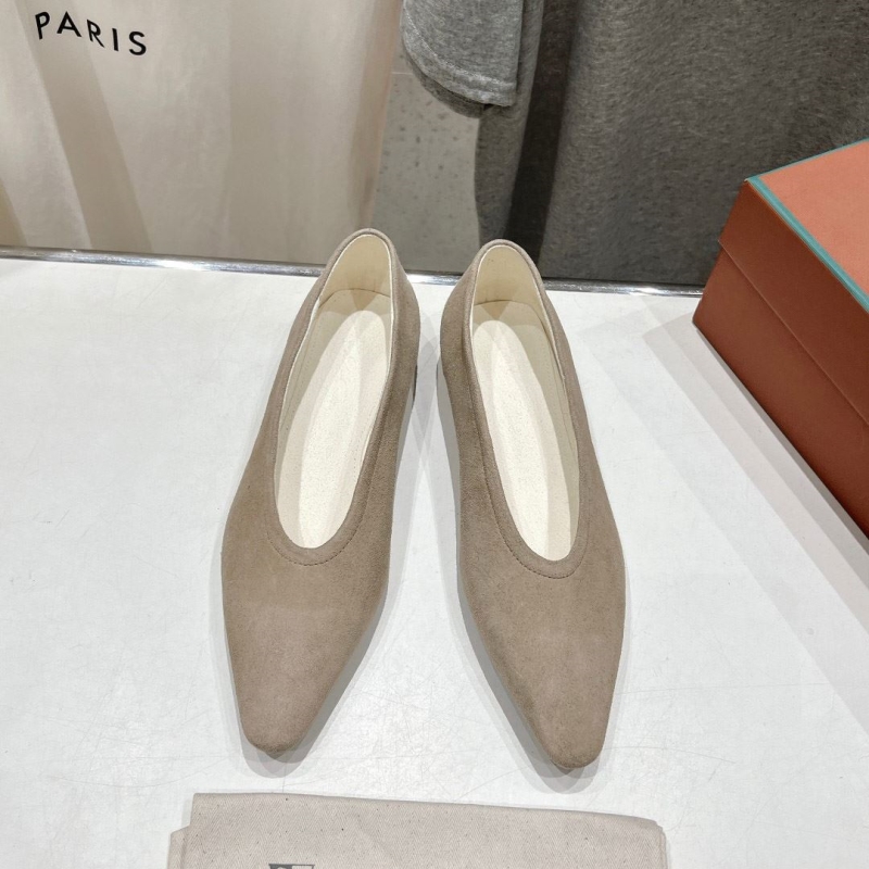 Other flat shoes
